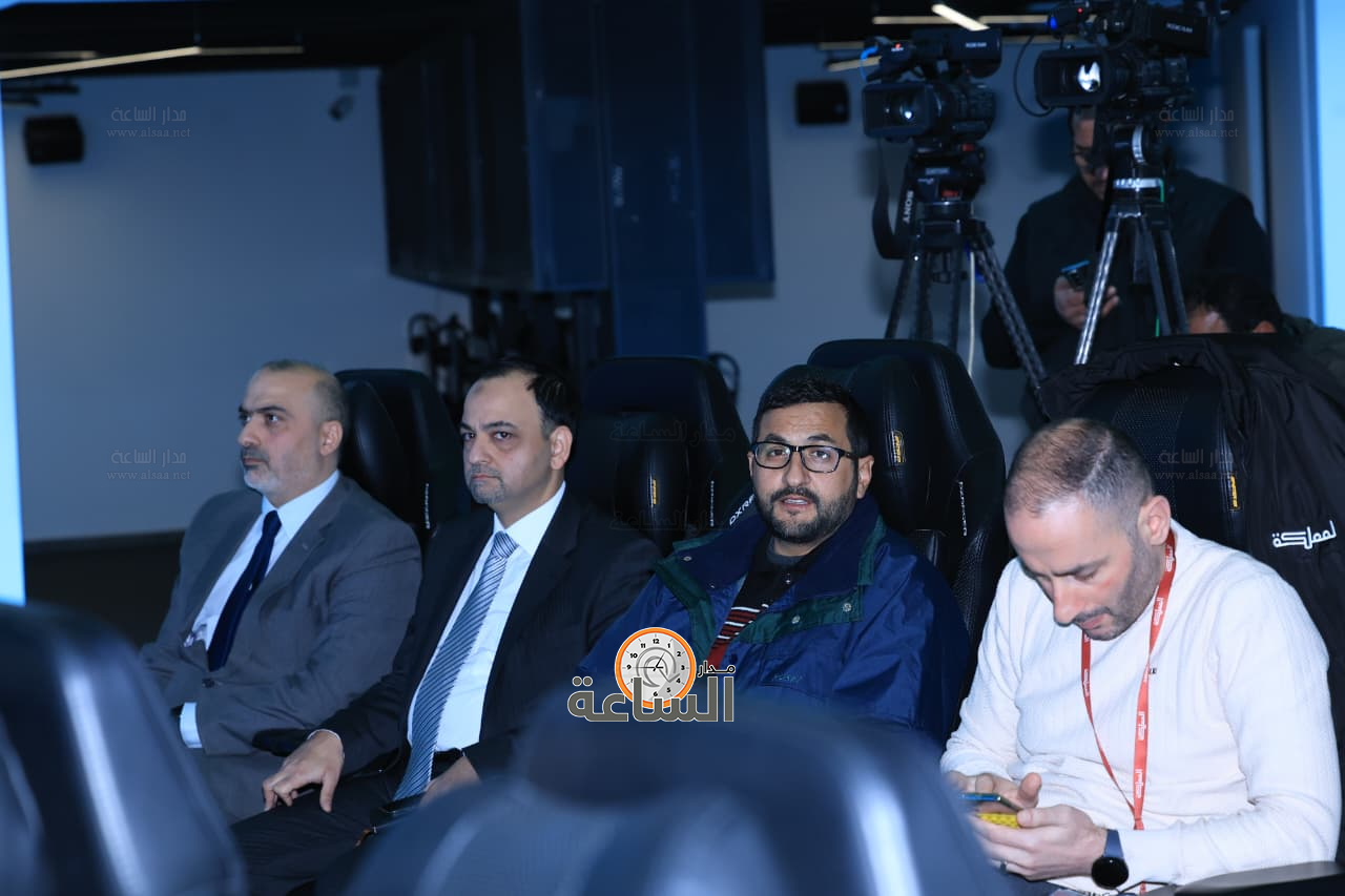 Madar Al-Saa Images 0.036783464268733135