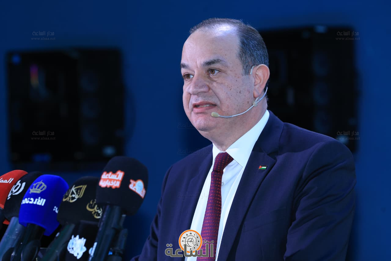 Madar Al-Saa Images 0.15187570486187607