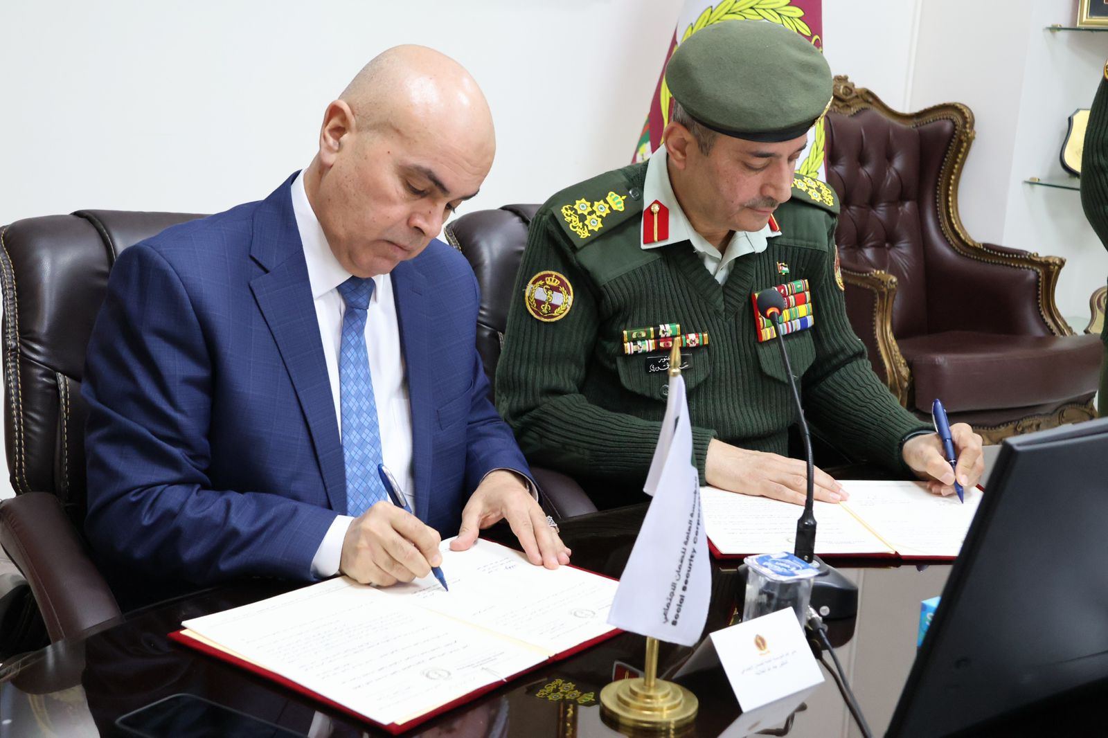 Madar Al-Saa Images 0.5485063433513125