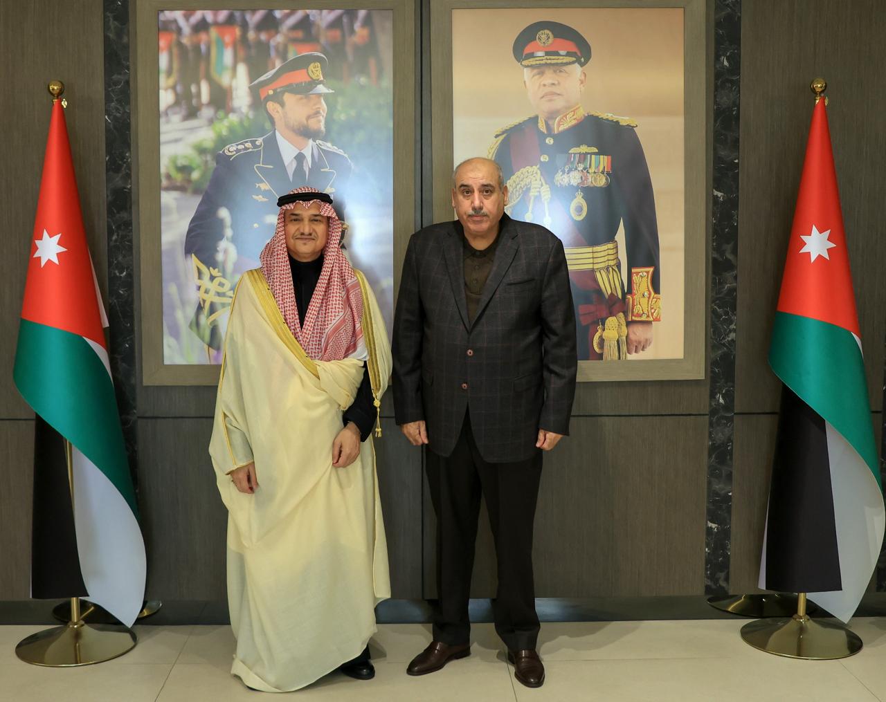 Madar Al-Saa Images 0.8473259208236713