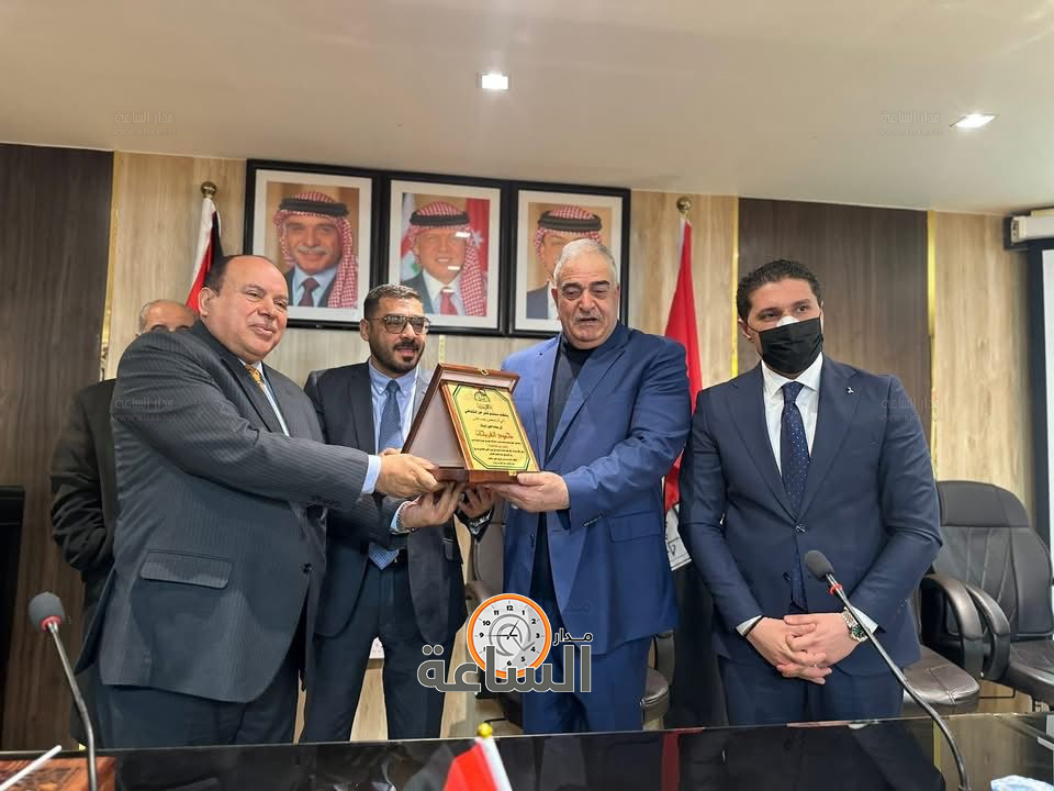 Madar Al-Saa Images 0.6050665780793111