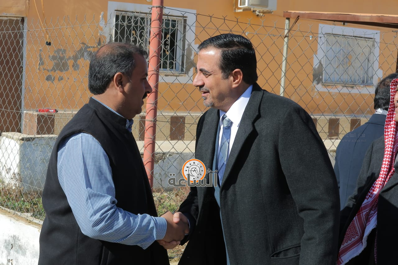 Madar Al-Saa Images 0.32727994530341376