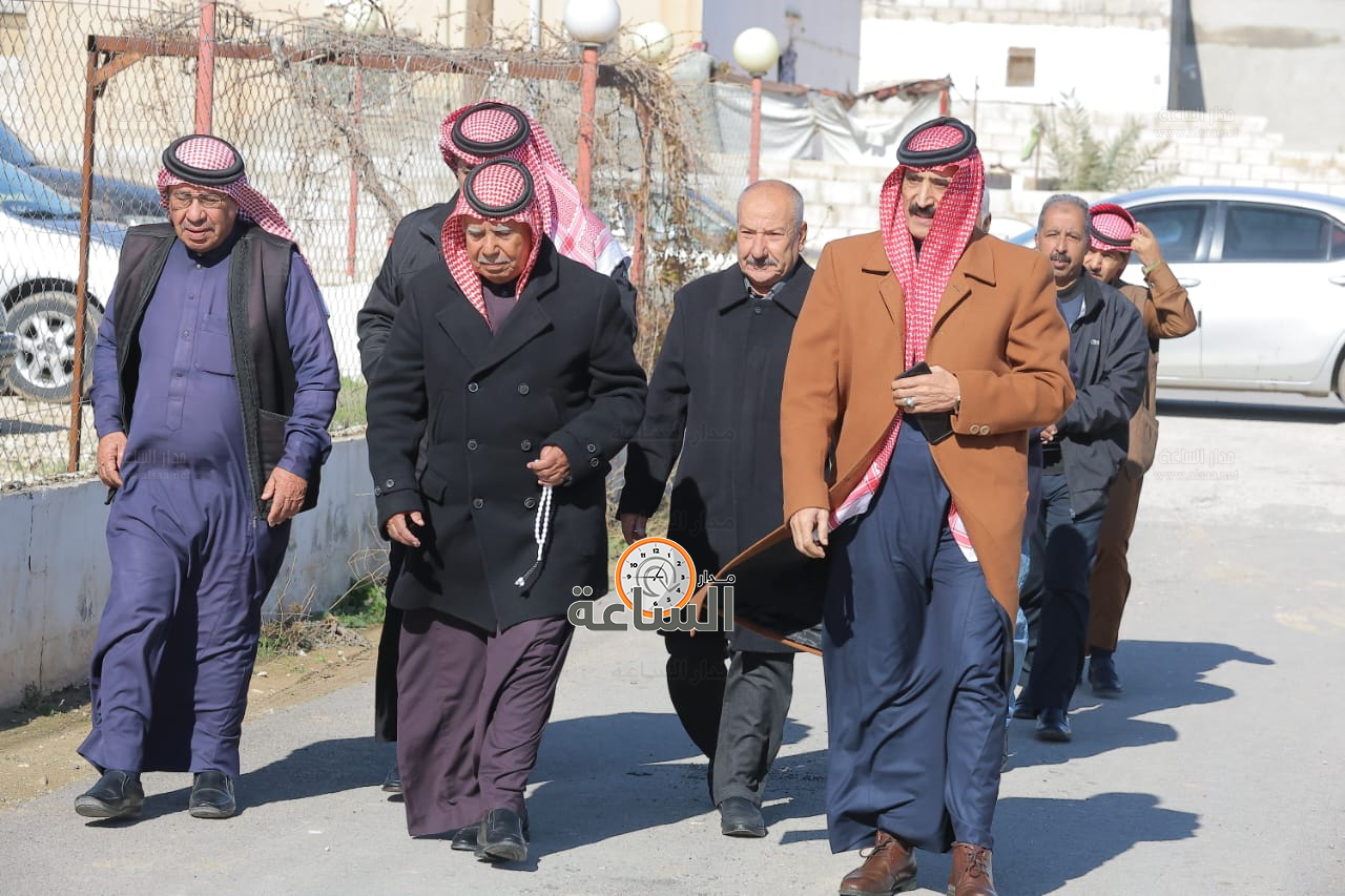 Madar Al-Saa Images 0.8372223288194294