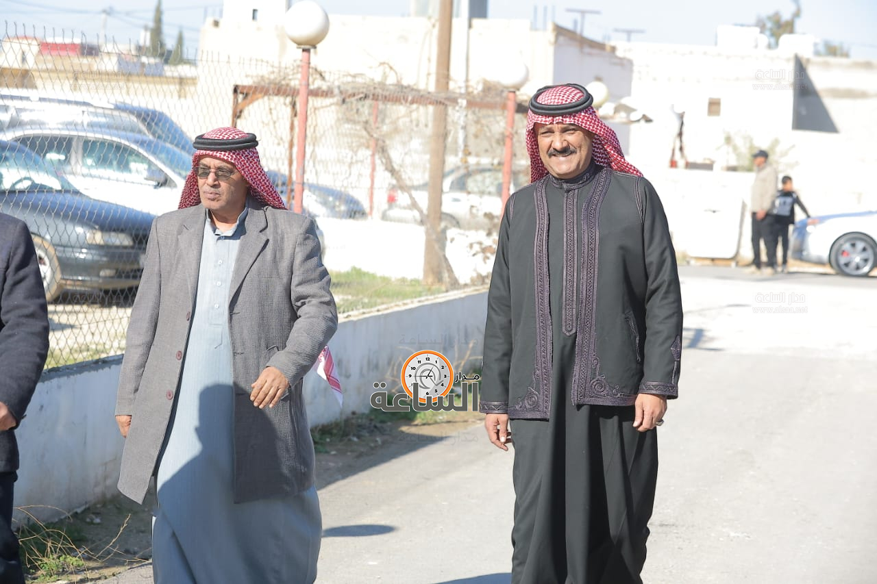 Madar Al-Saa Images 0.41919678576401953