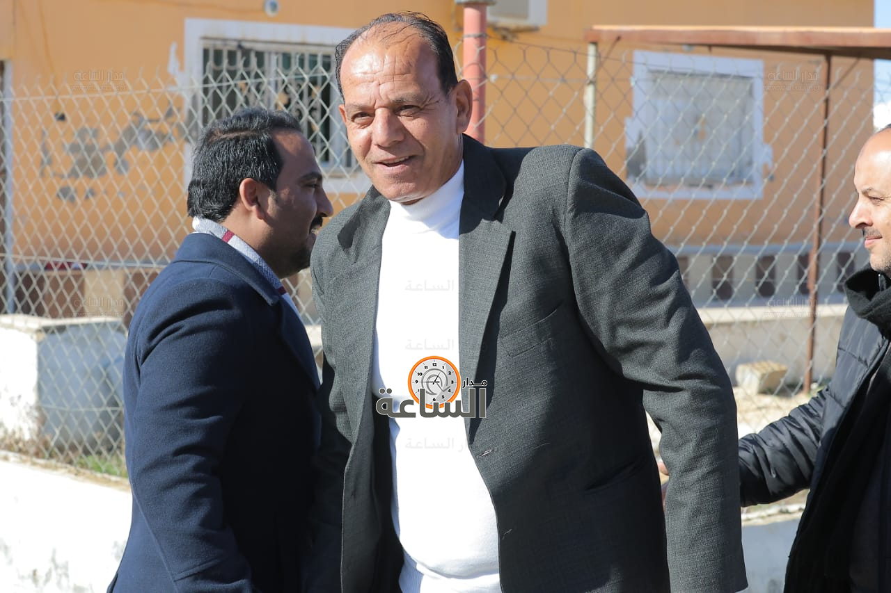 Madar Al-Saa Images 0.40233358671810115