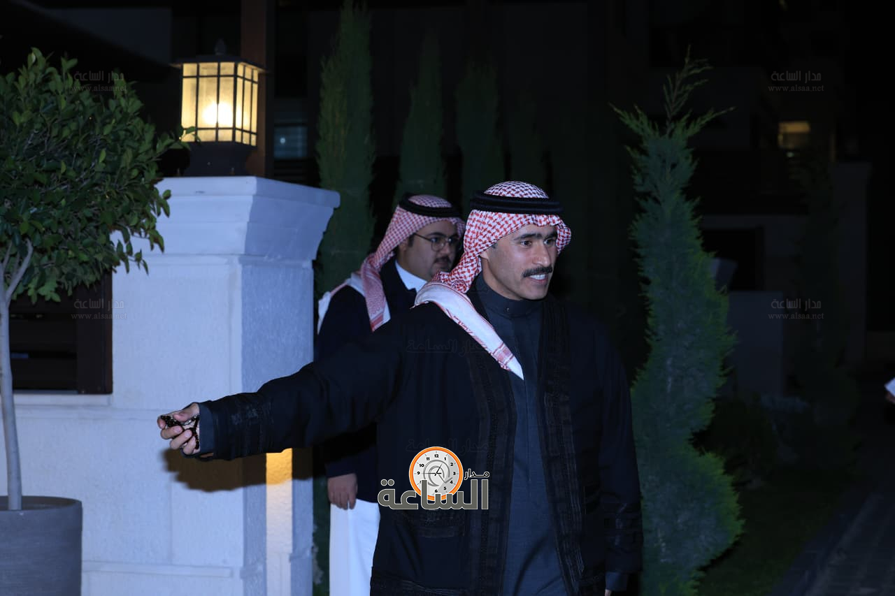 Madar Al-Saa Images 0.7587486413629937