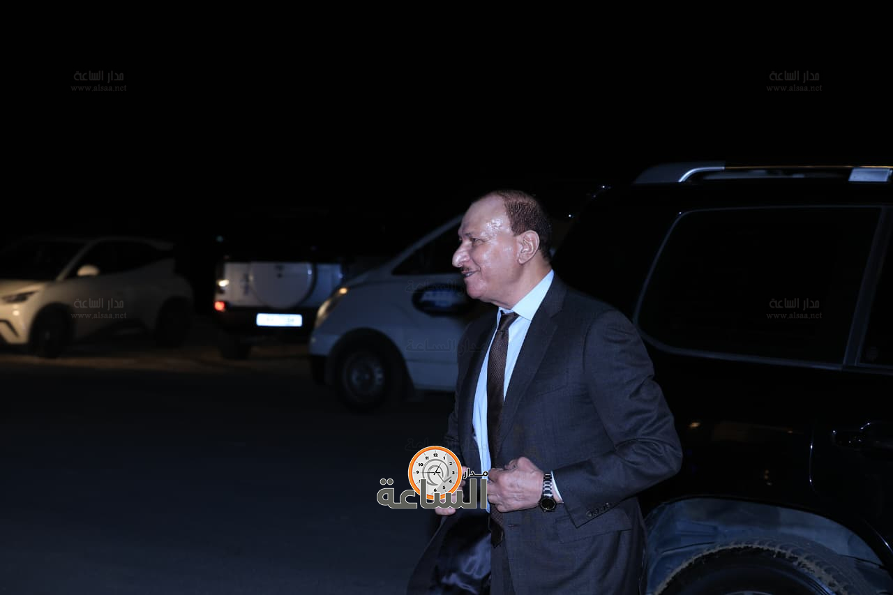 Madar Al-Saa Images 0.8918618123366882