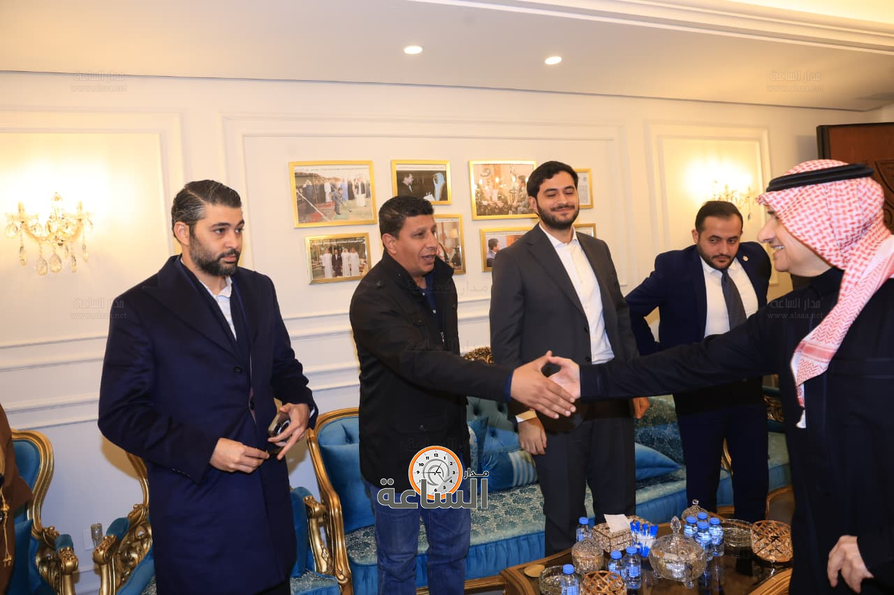 Madar Al-Saa Images 0.17555733535304463