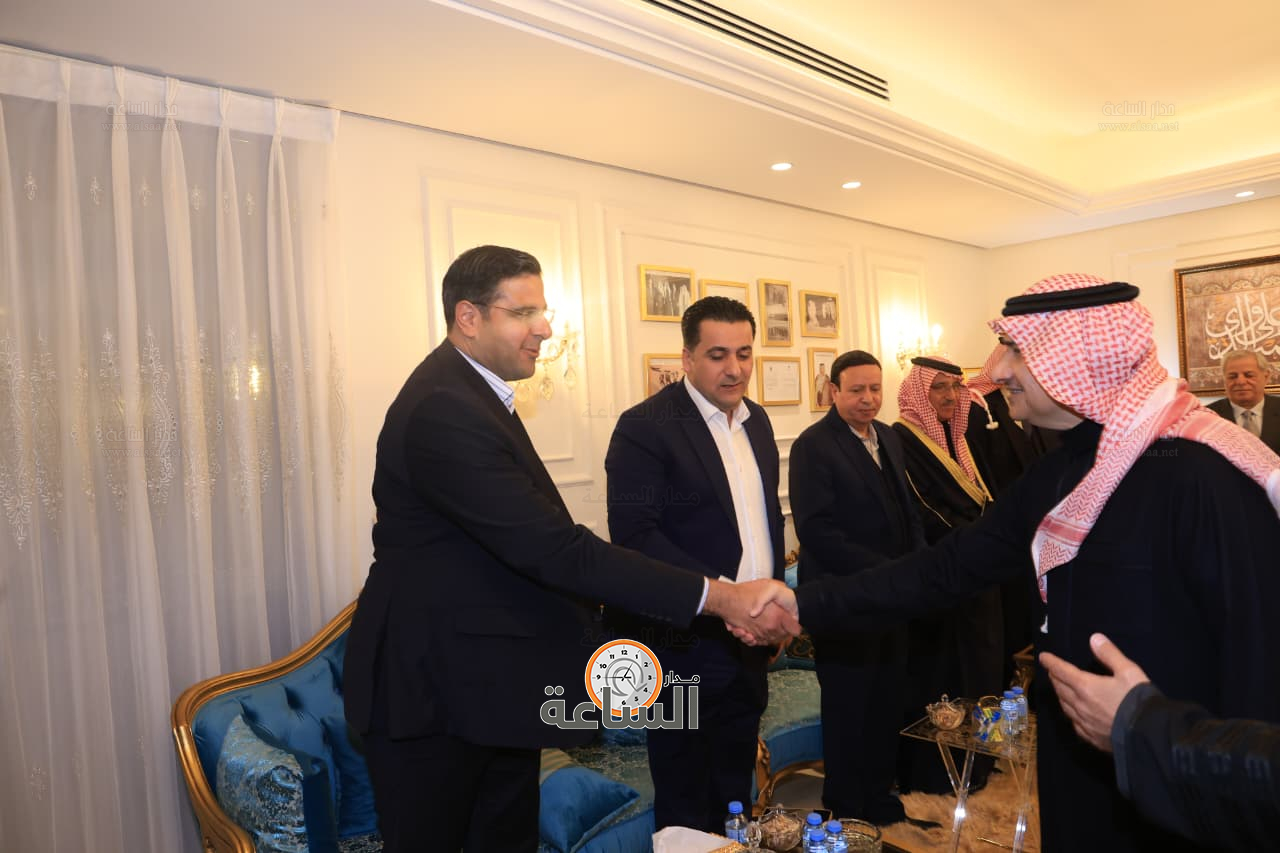 Madar Al-Saa Images 0.8425338881463312