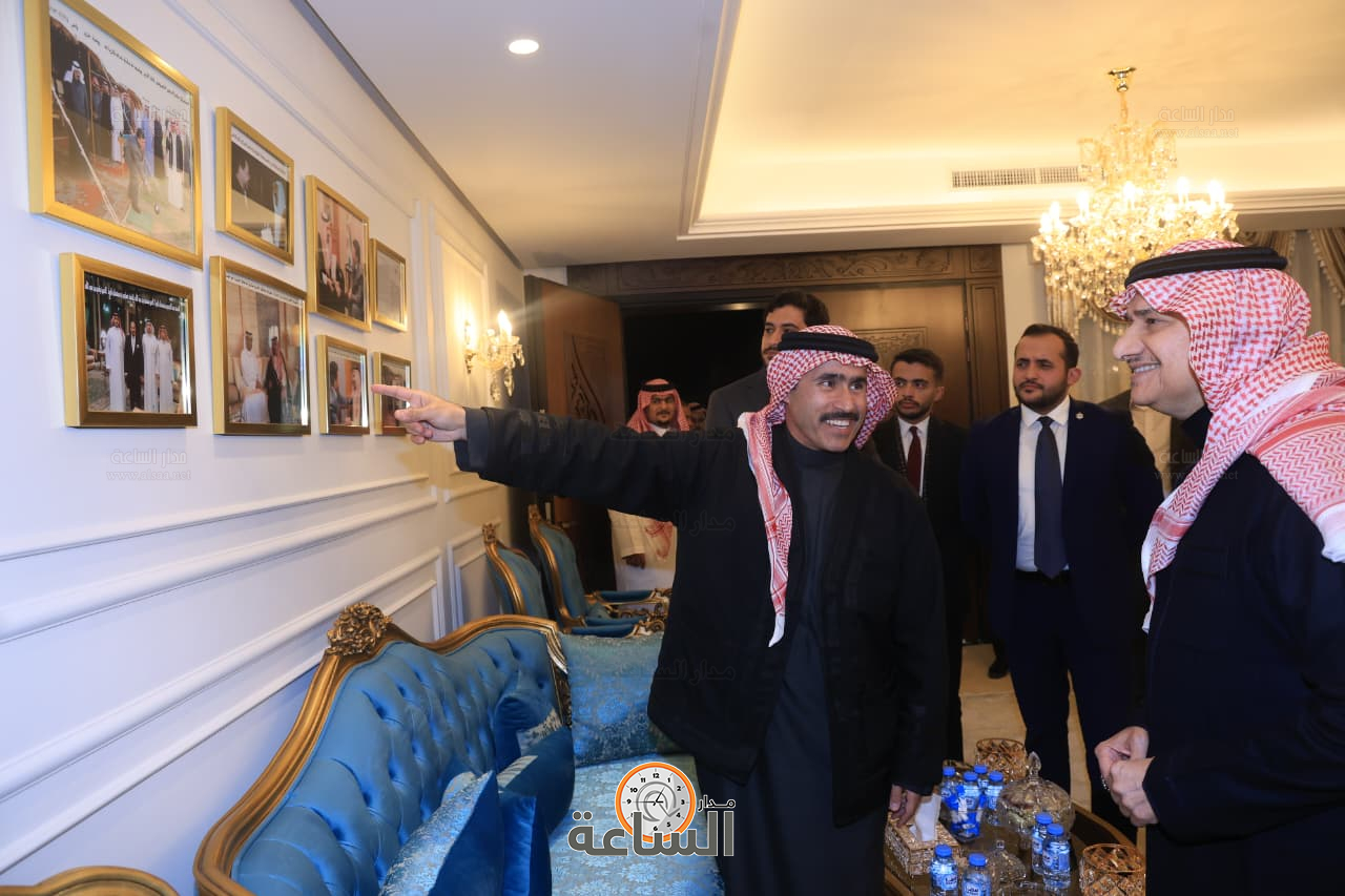 Madar Al-Saa Images 0.8823215396337531