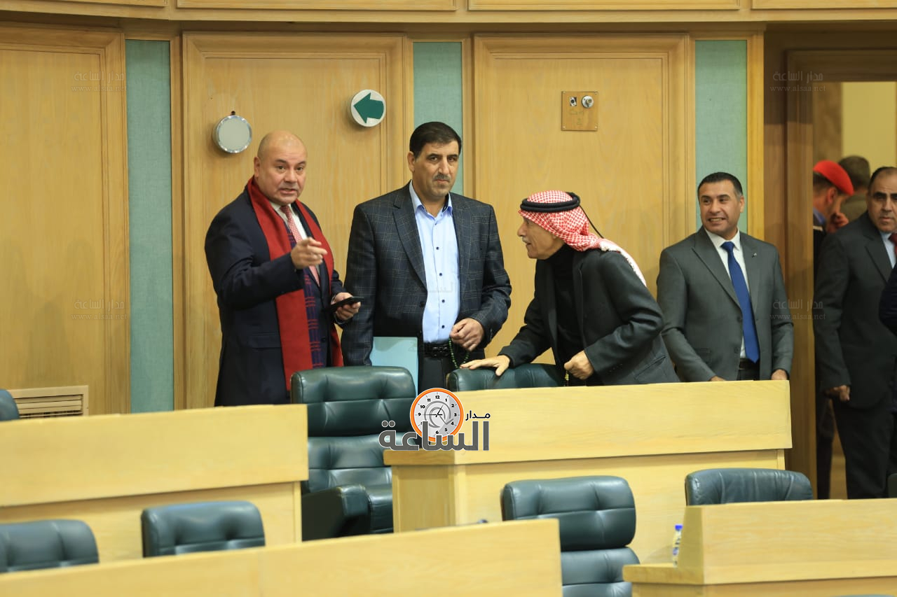 Madar Al-Saa Images 0.3437684779725777