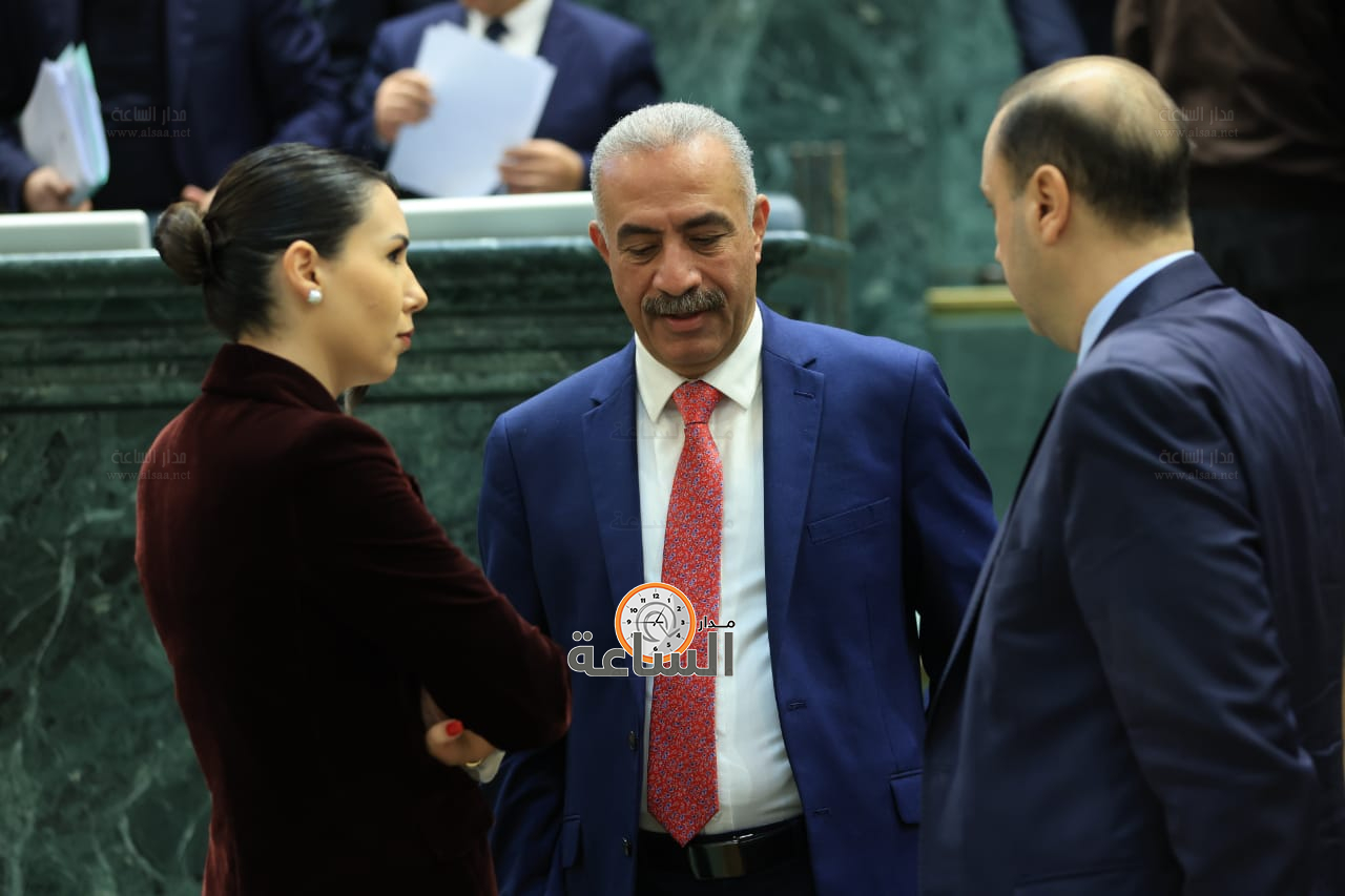 Madar Al-Saa Images 0.4329952343335941