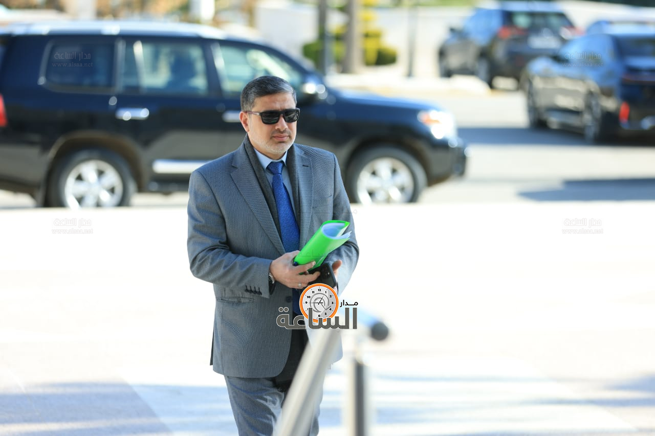 Madar Al-Saa Images 0.24695638122394714