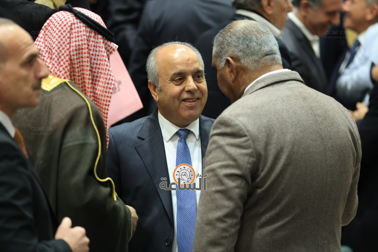 Madar Al-Saa Images 0.1704571559726914