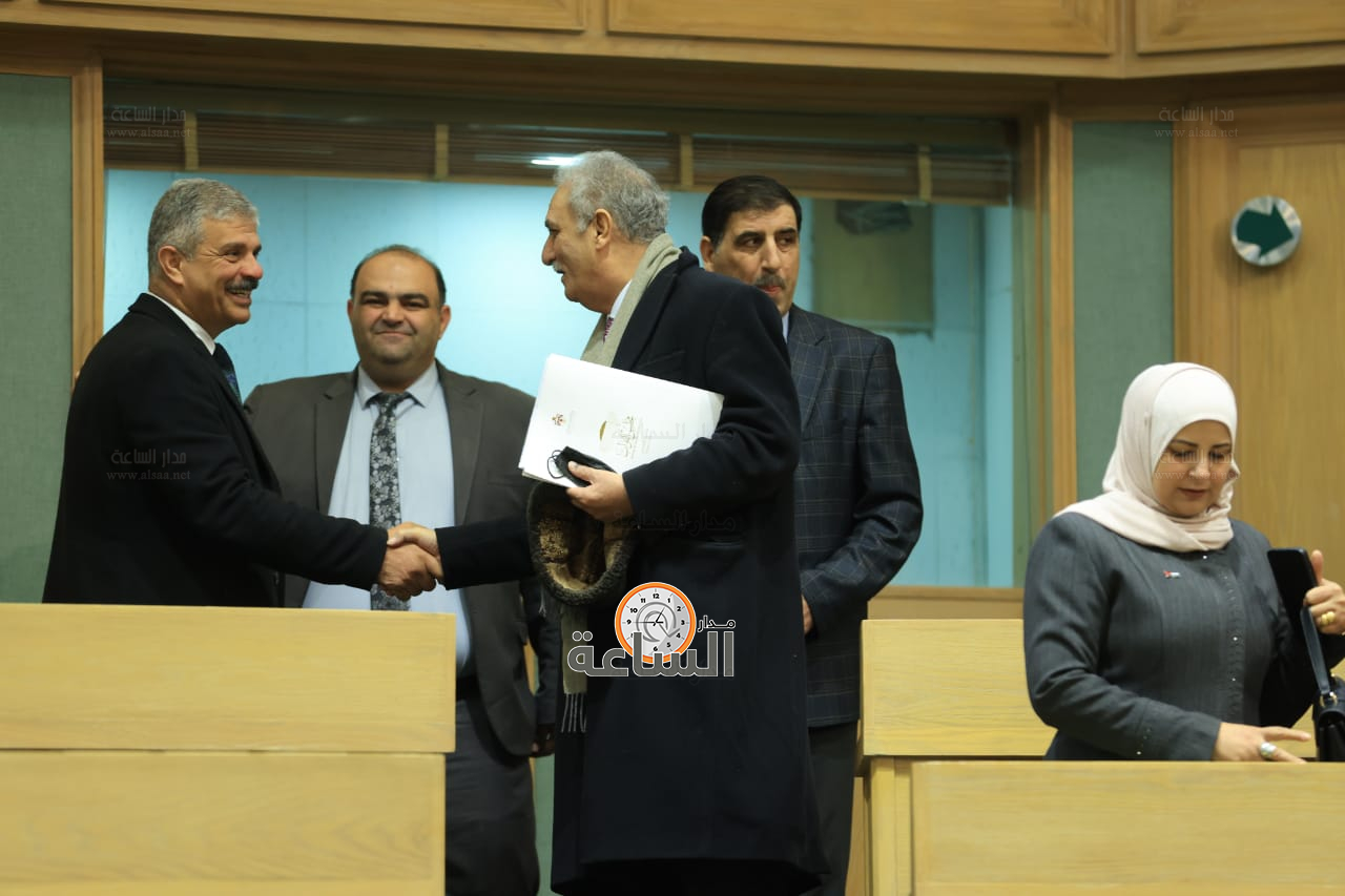 Madar Al-Saa Images 0.6912085969488733