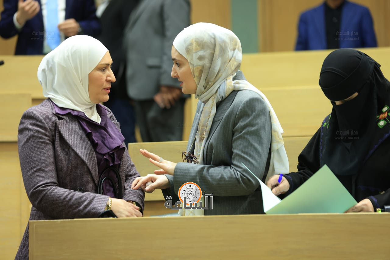 Madar Al-Saa Images 0.3749572275350298