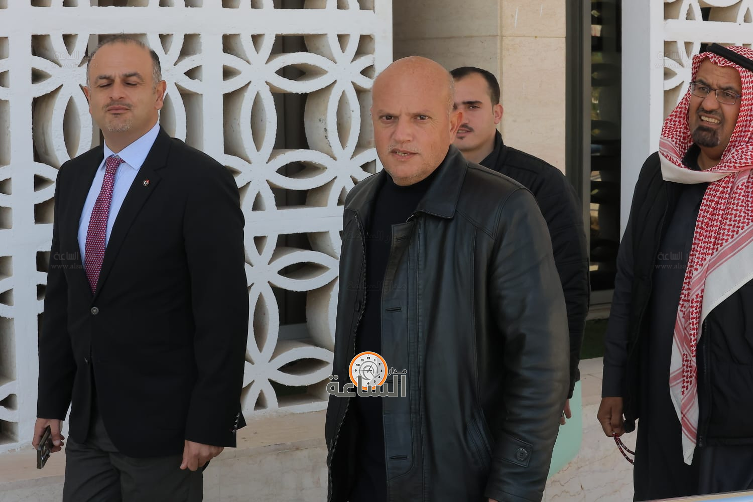 Madar Al-Saa Images 0.33657300019181036