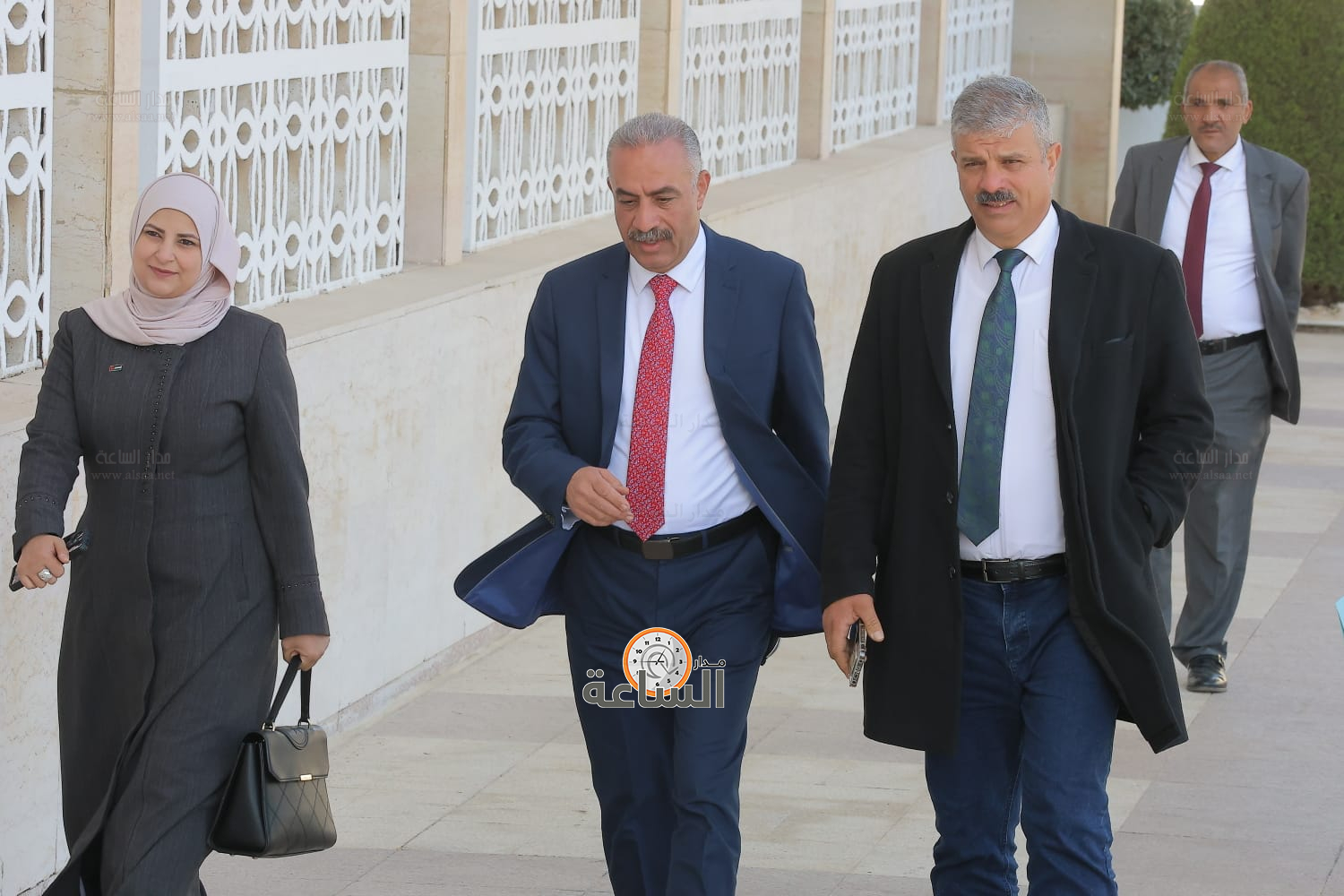 Madar Al-Saa Images 0.7307608215628888