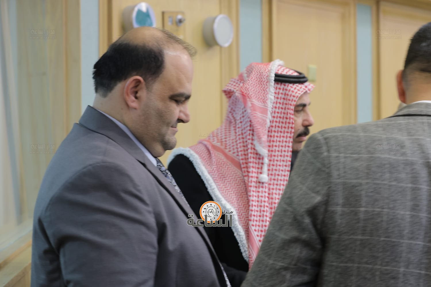 Madar Al-Saa Images 0.9957106657135376