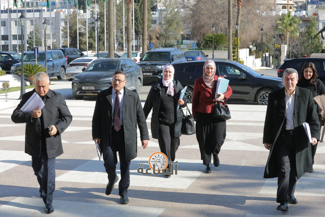 Madar Al-Saa Images 0.8813875066248966