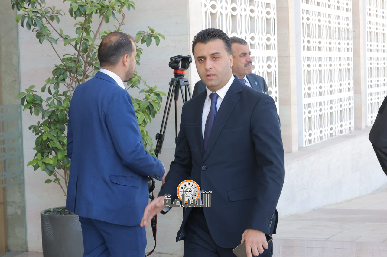 Madar Al-Saa Images 0.8987400814367137