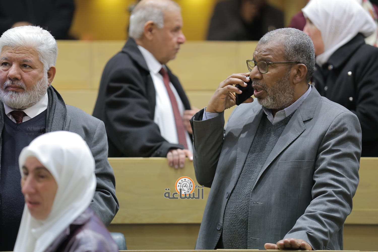 Madar Al-Saa Images 0.49400650808134283