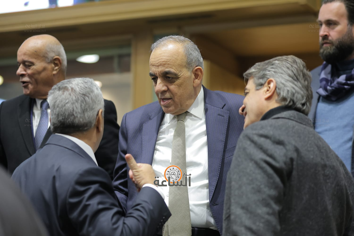 Madar Al-Saa Images 0.5230174297965198