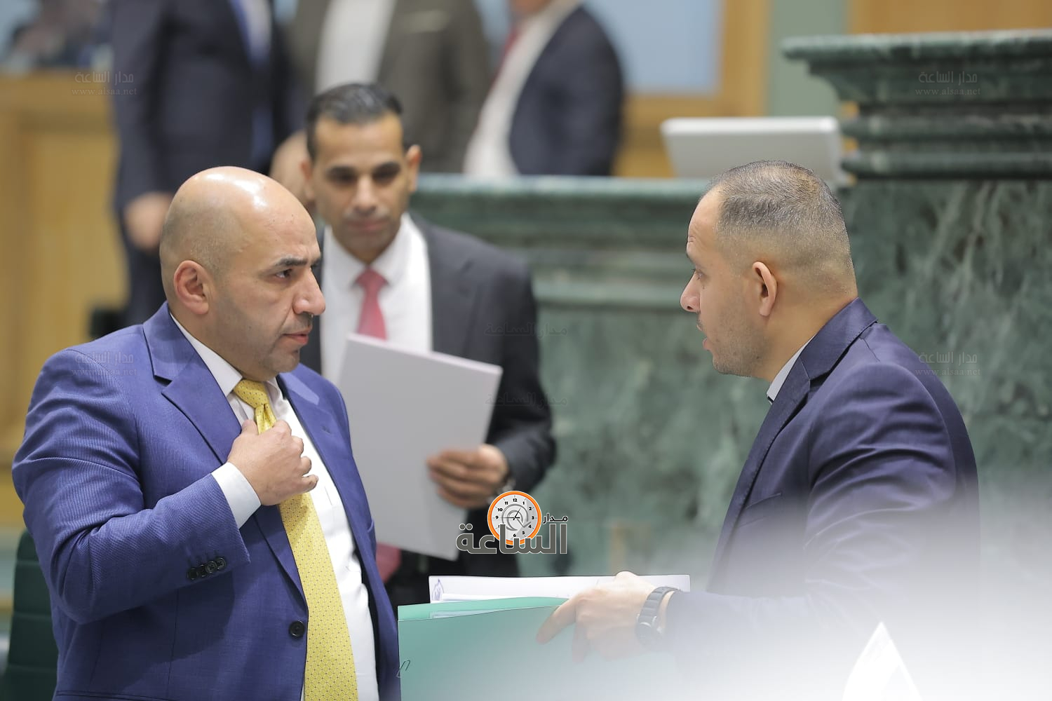 Madar Al-Saa Images 0.48564776172965785