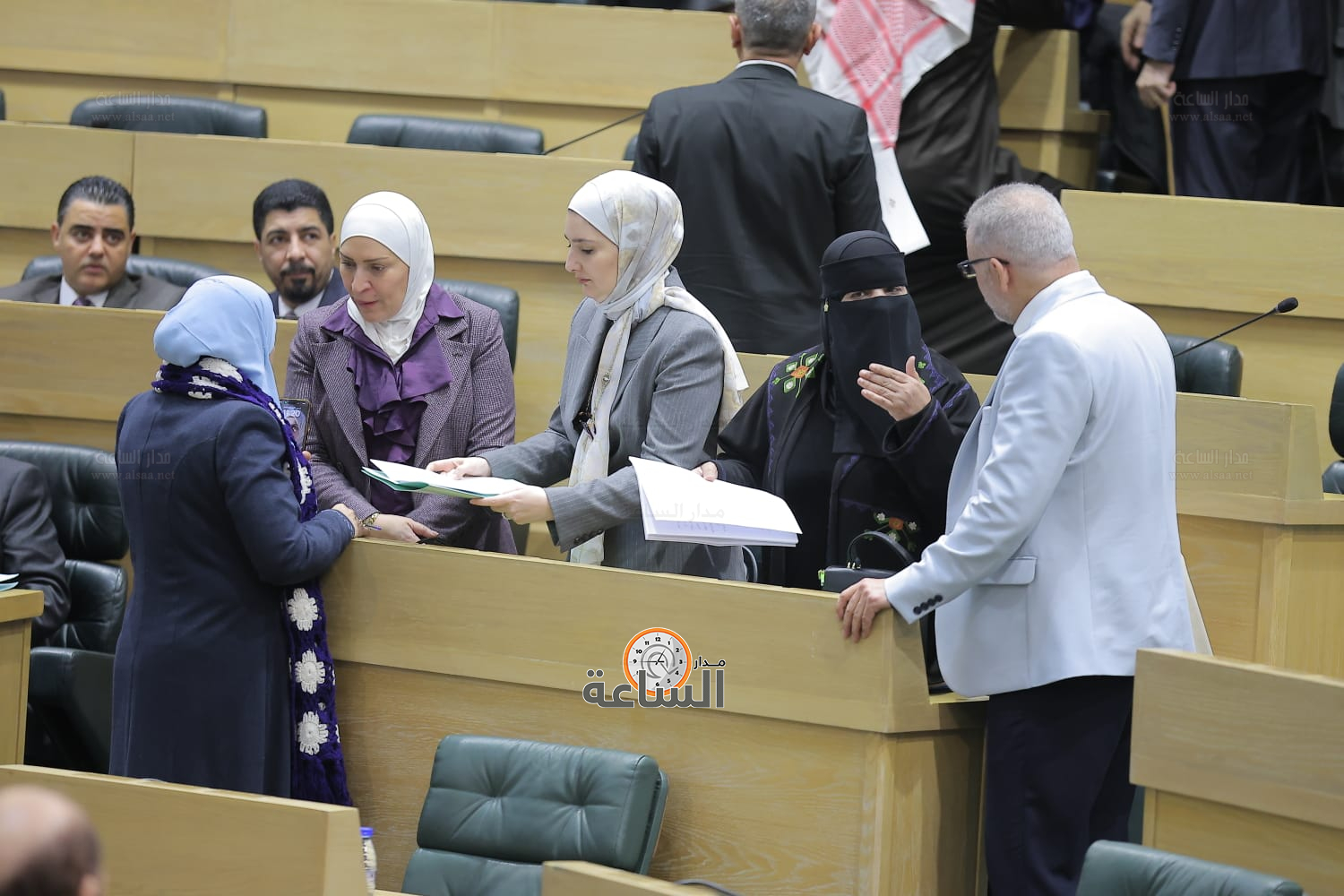 Madar Al-Saa Images 0.7867556804143016