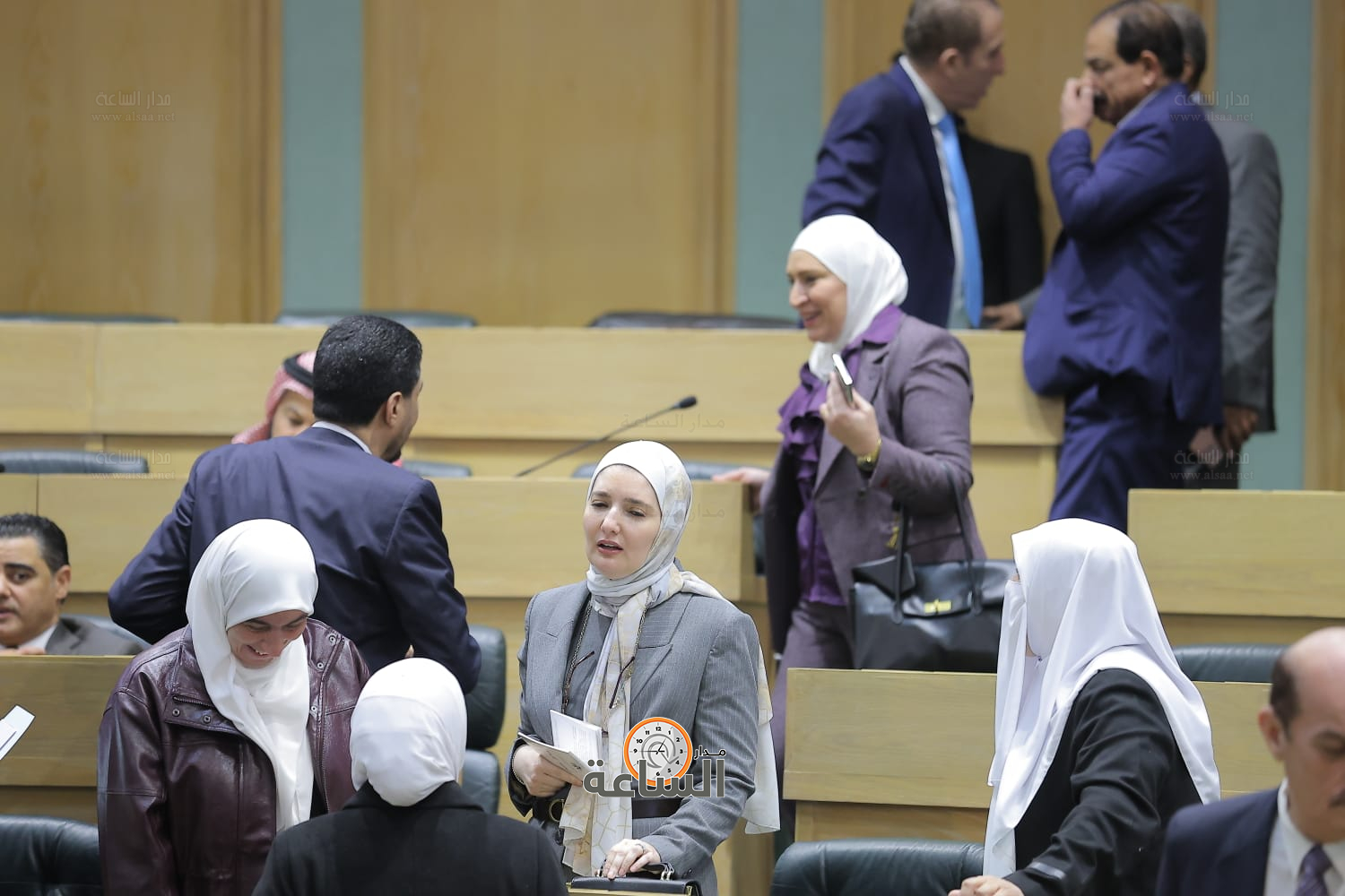 Madar Al-Saa Images 0.9369370666053676