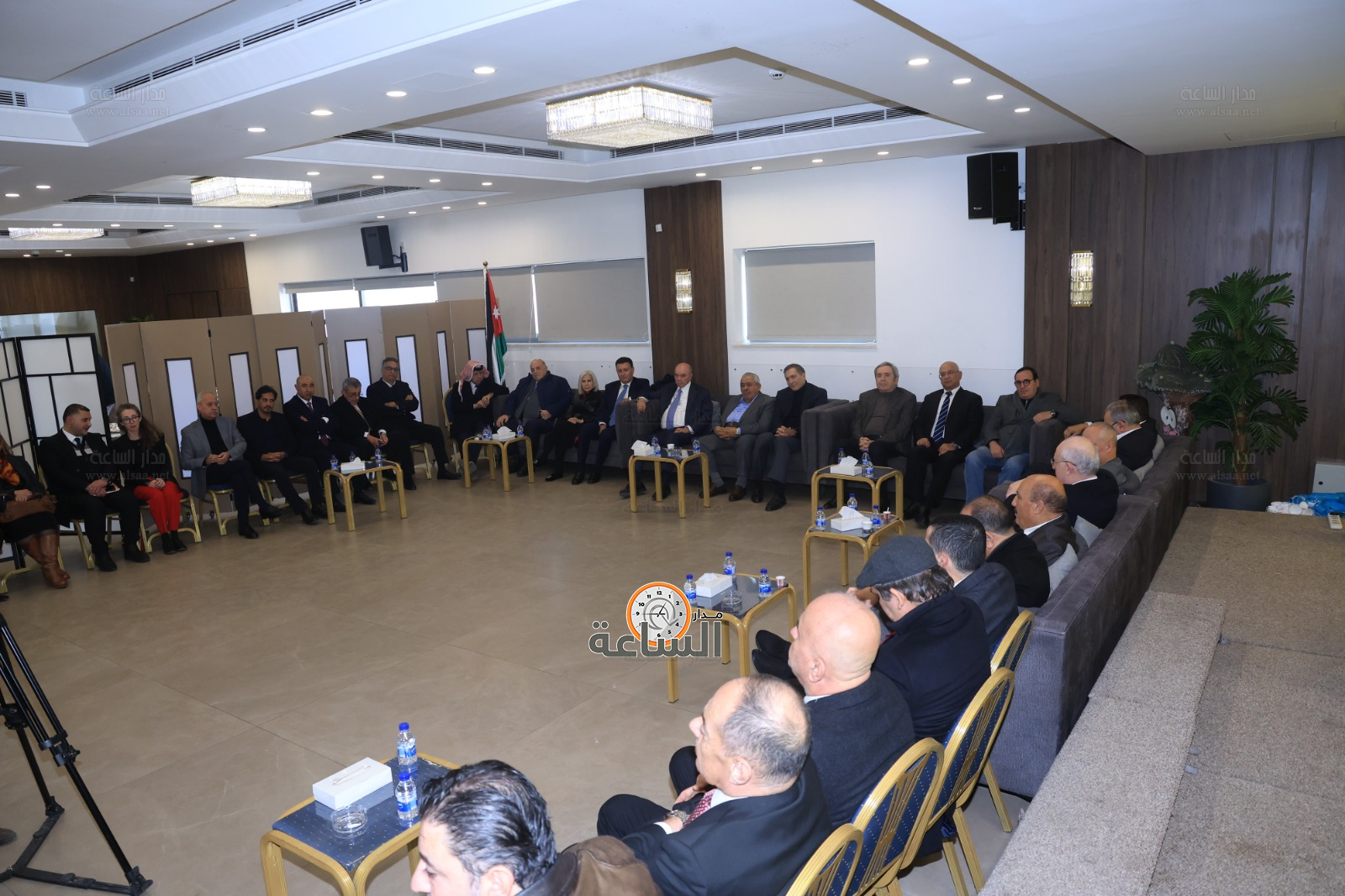 Madar Al-Saa Images 0.5746362865676065