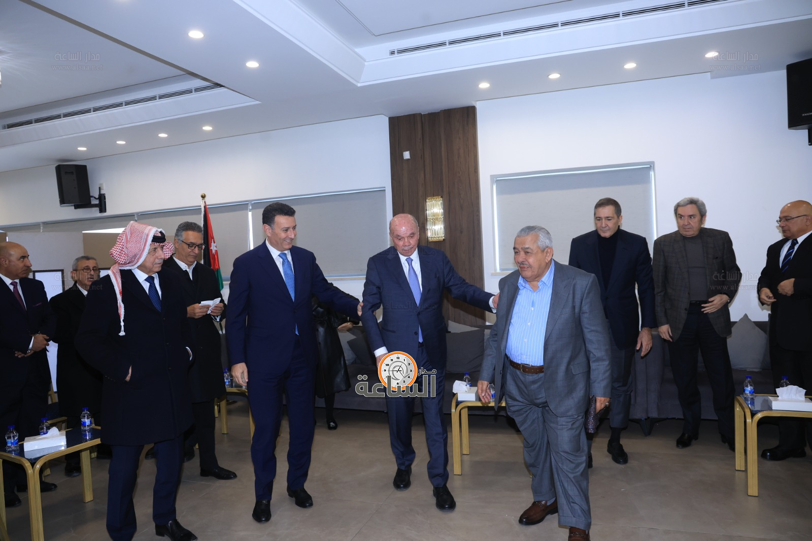 Madar Al-Saa Images 0.6477645124411797