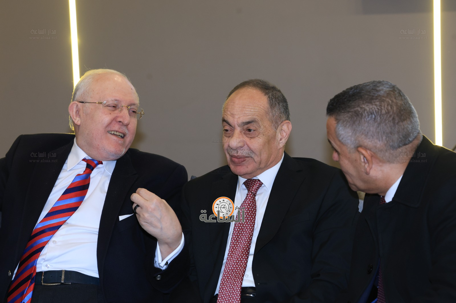 Madar Al-Saa Images 0.8139014850647139