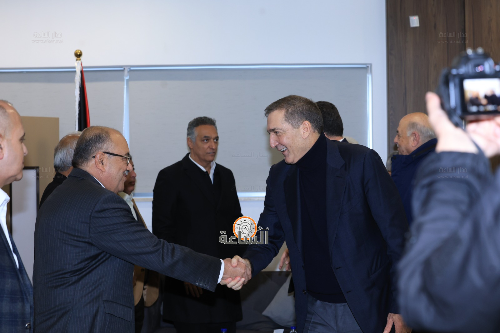 Madar Al-Saa Images 0.296106046402534