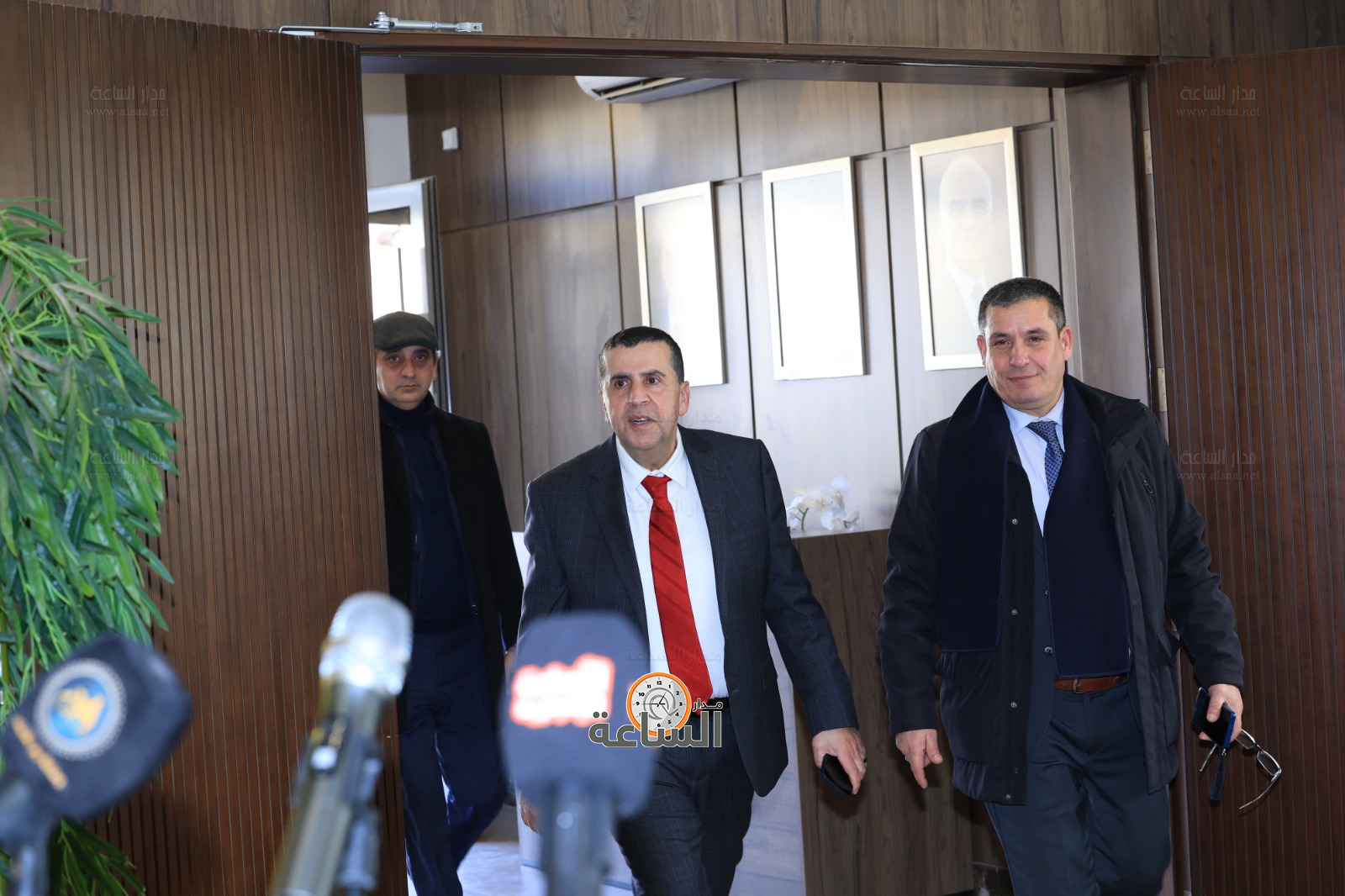 Madar Al-Saa Images 0.4937451778423556