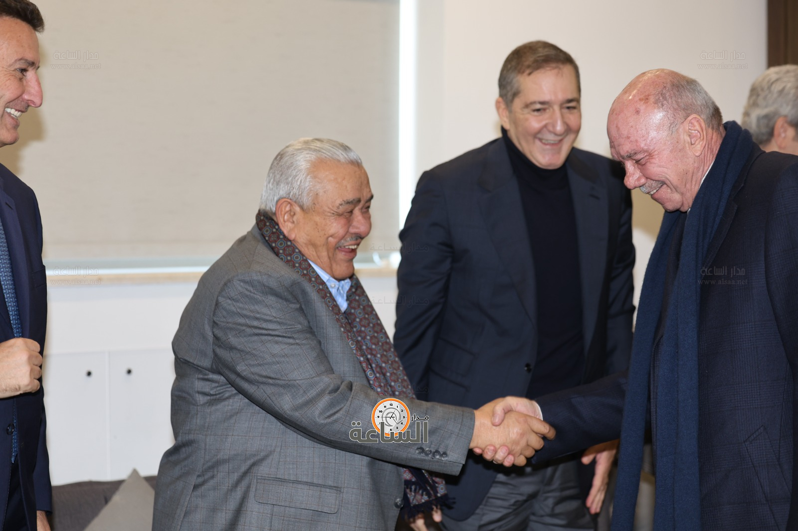 Madar Al-Saa Images 0.6777063235197073