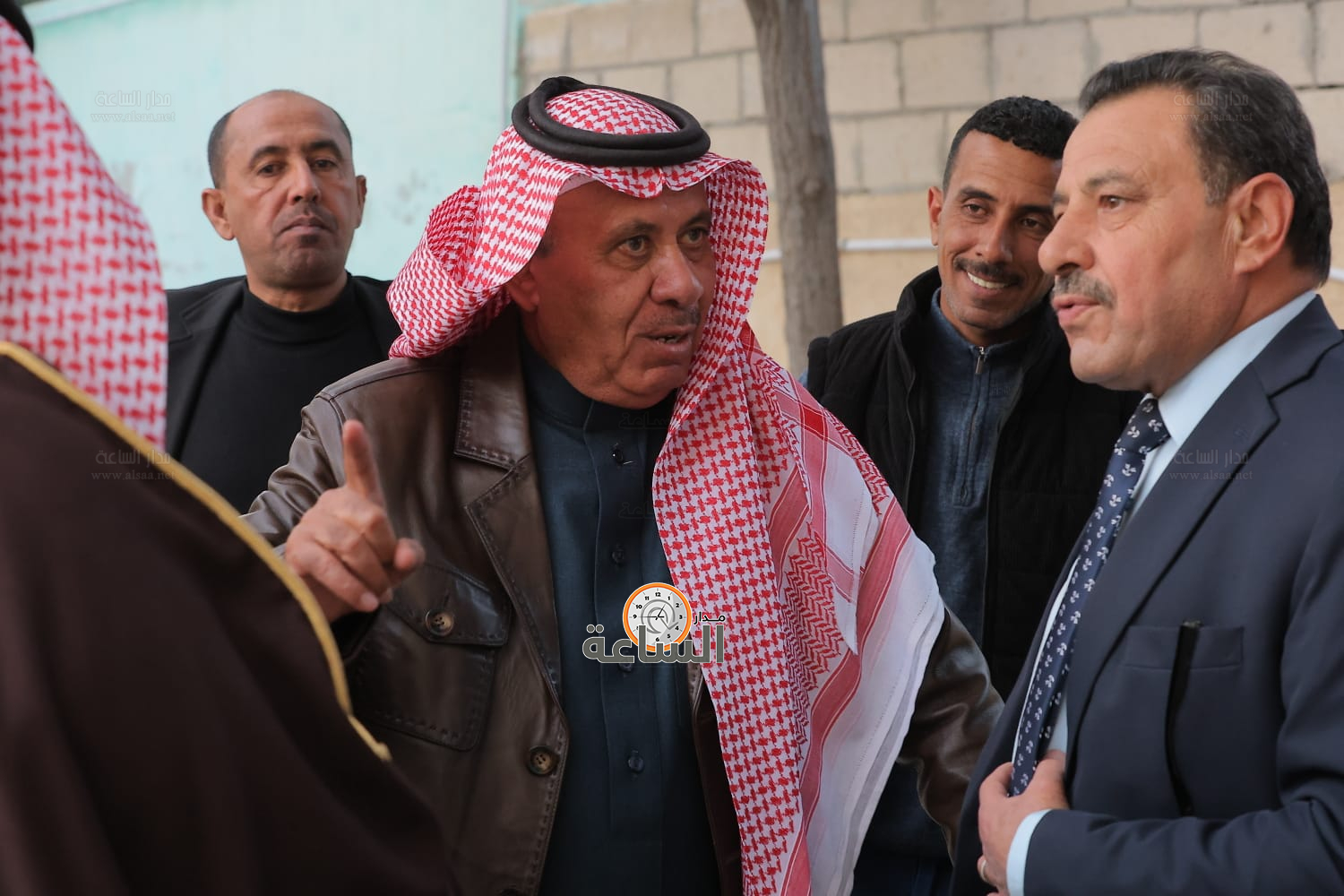 Madar Al-Saa Images 0.4103929633497314