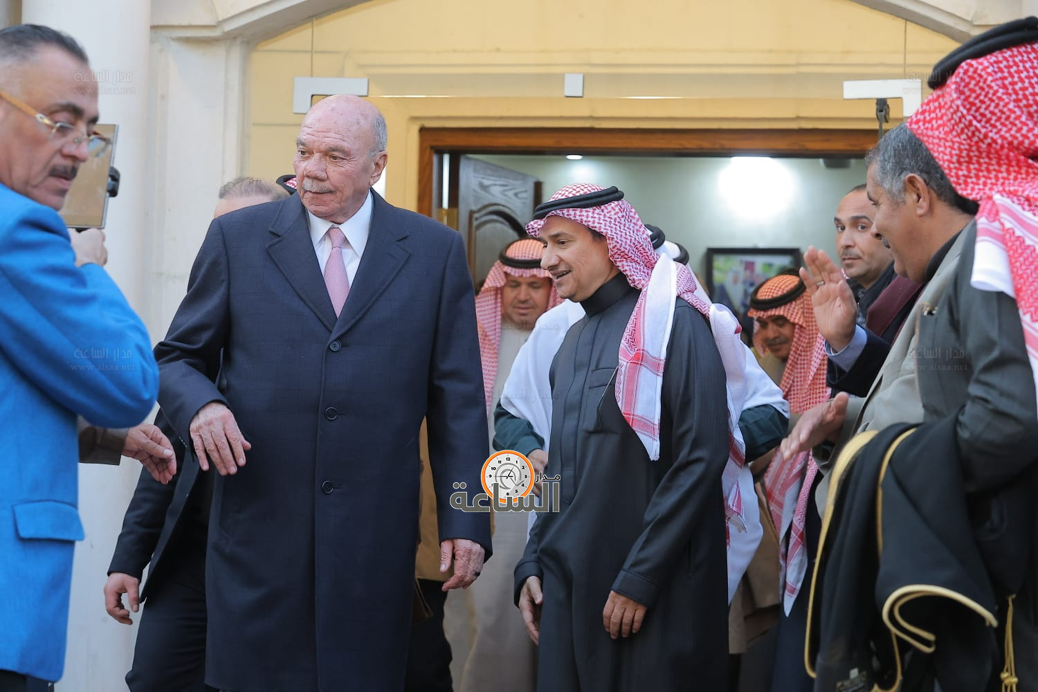 Madar Al-Saa Images 0.37889505045529426