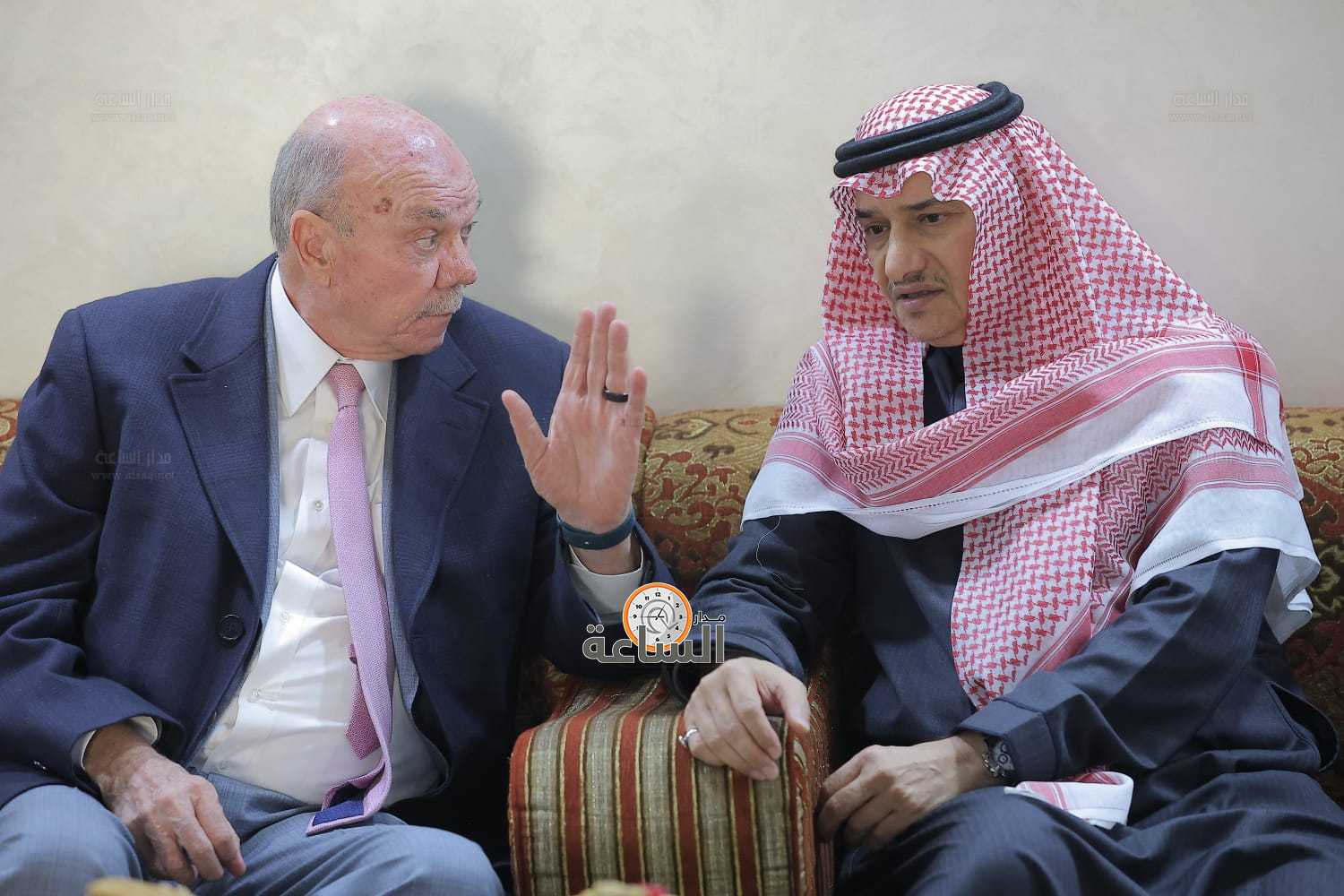 Madar Al-Saa Images 0.21601480965431596