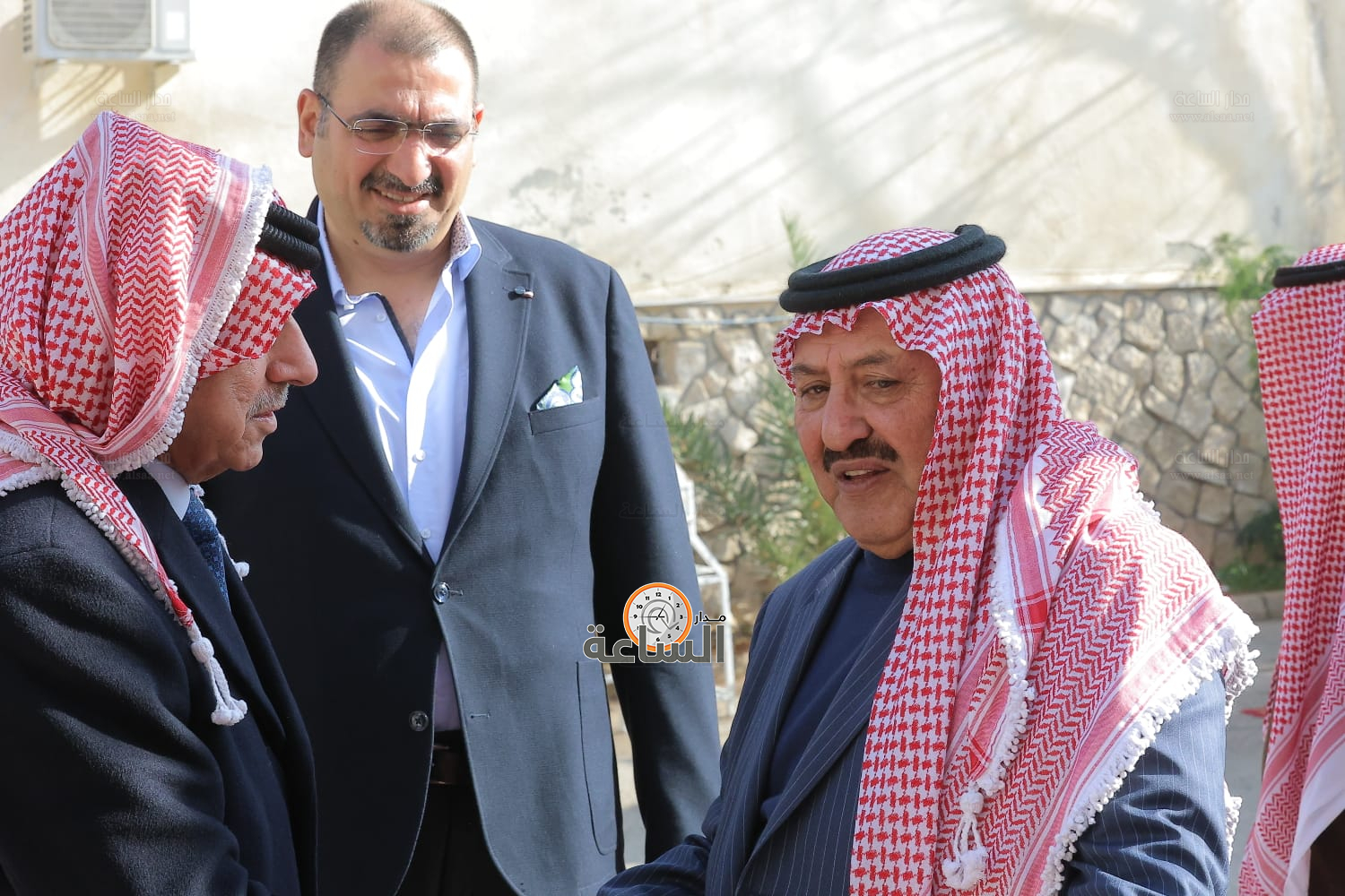 Madar Al-Saa Images 0.6434316176198805