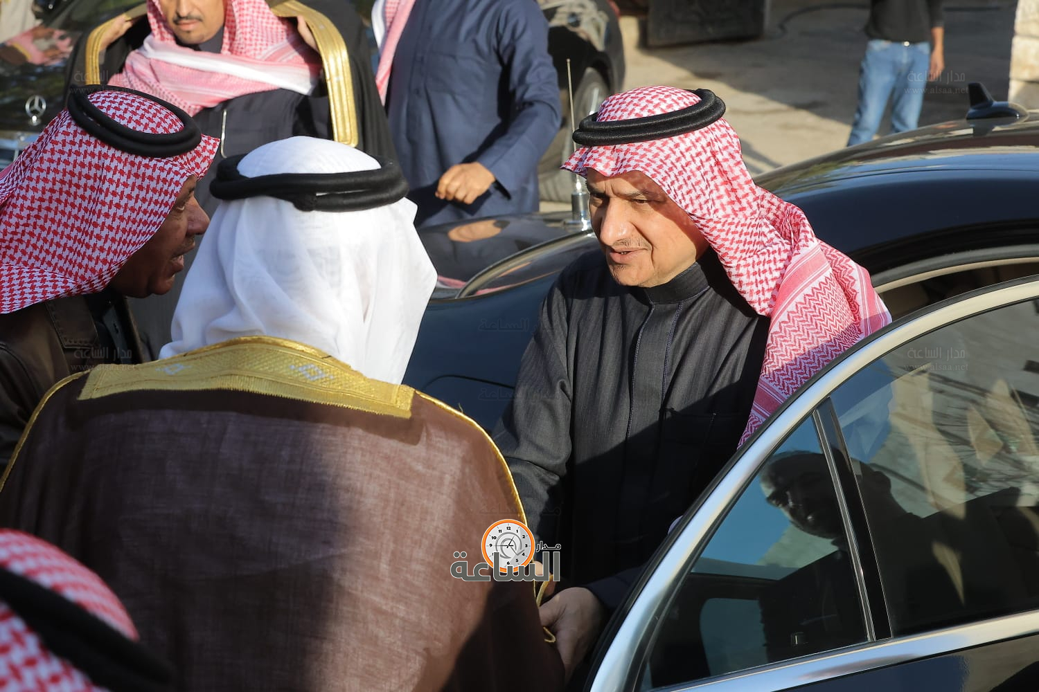 Madar Al-Saa Images 0.8016983335011134