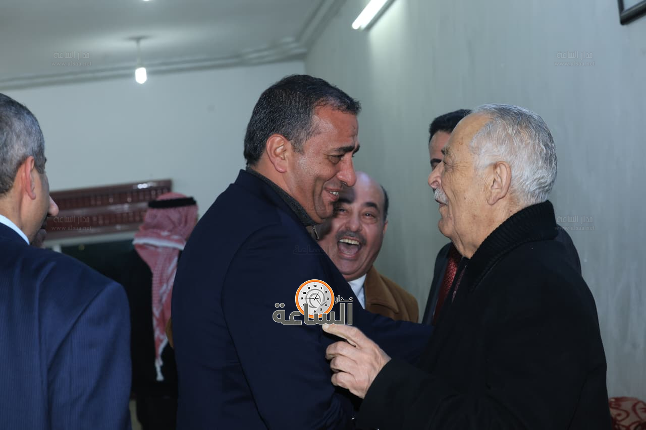 Madar Al-Saa Images 0.30015311374564413