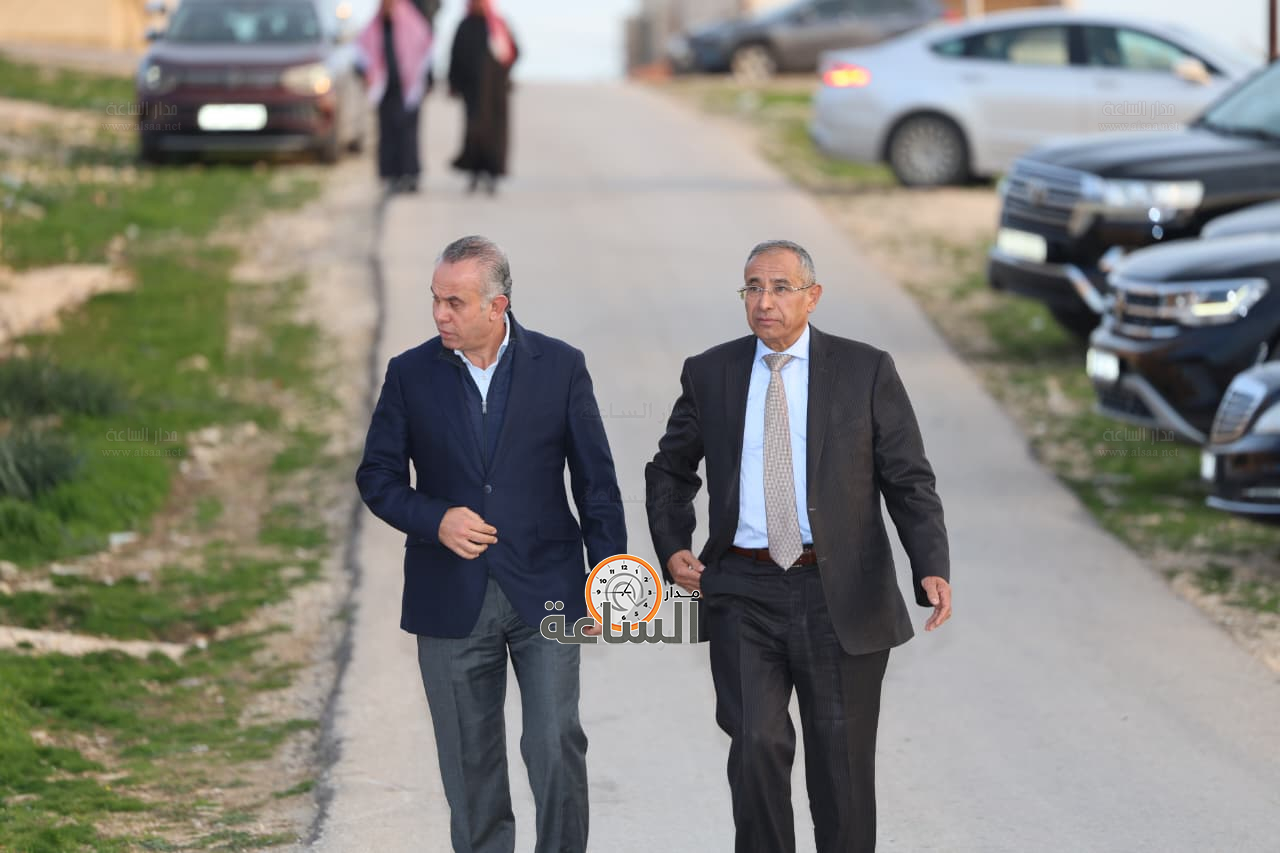 Madar Al-Saa Images 0.8596483414380847