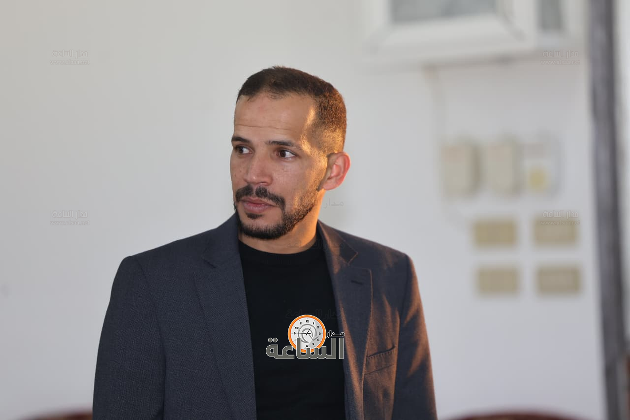 Madar Al-Saa Images 0.14728163436338382