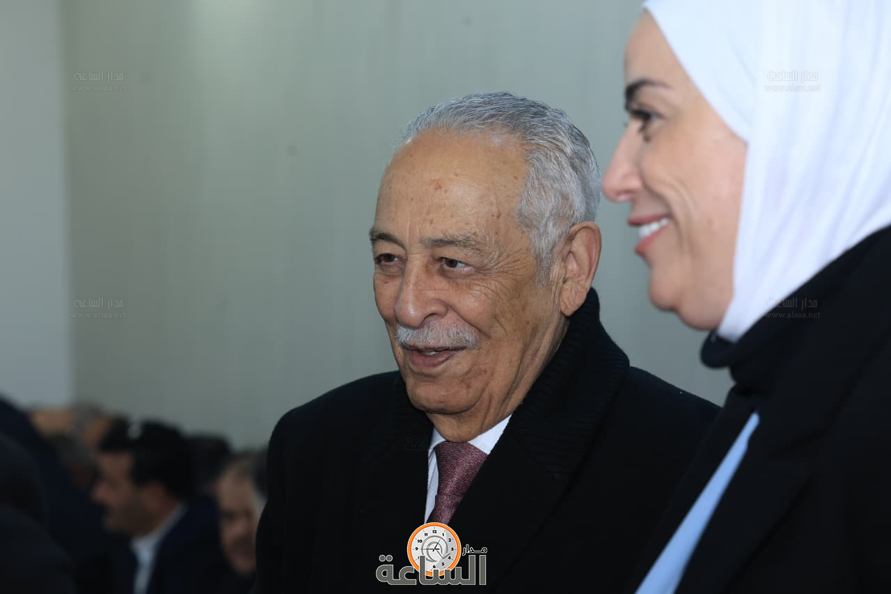 Madar Al-Saa Images 0.9021759175397401