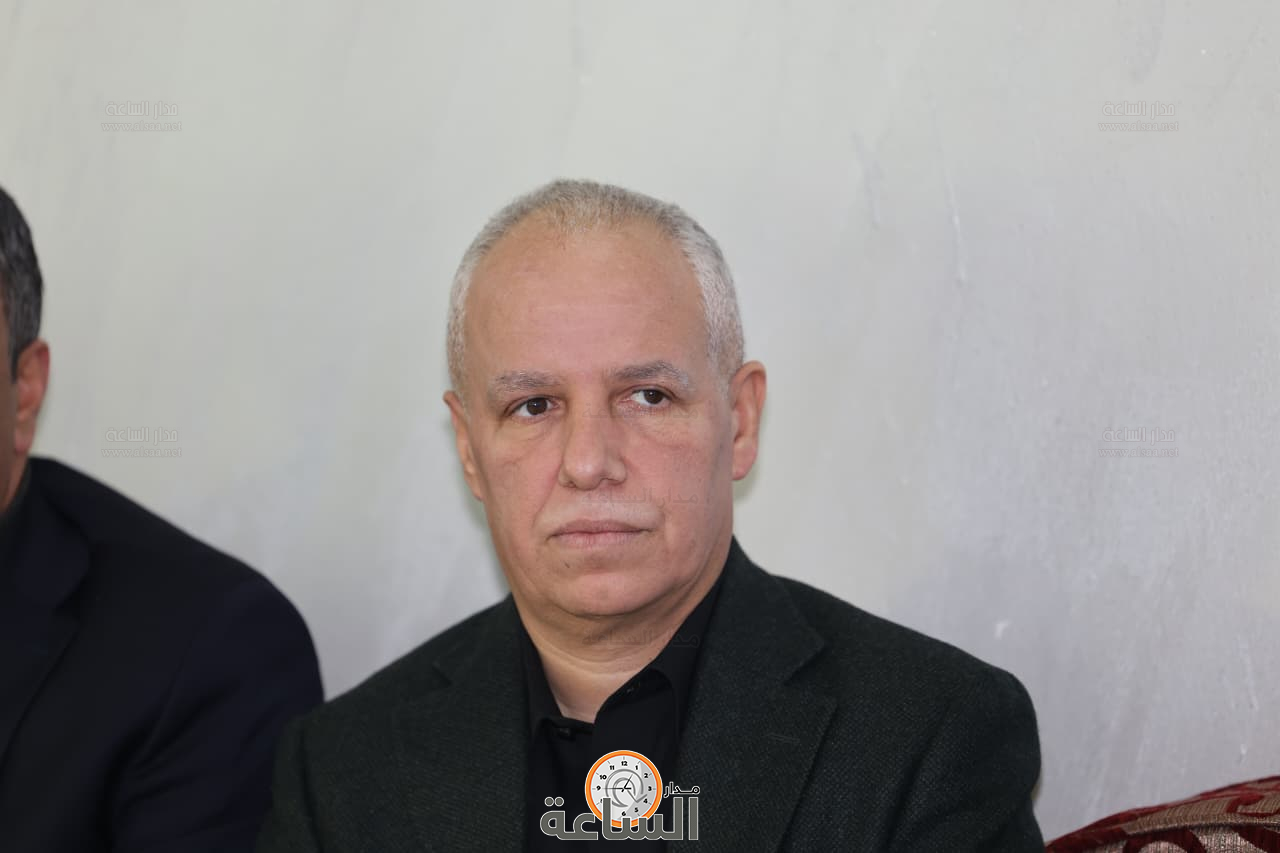 Madar Al-Saa Images 0.4102229836853061