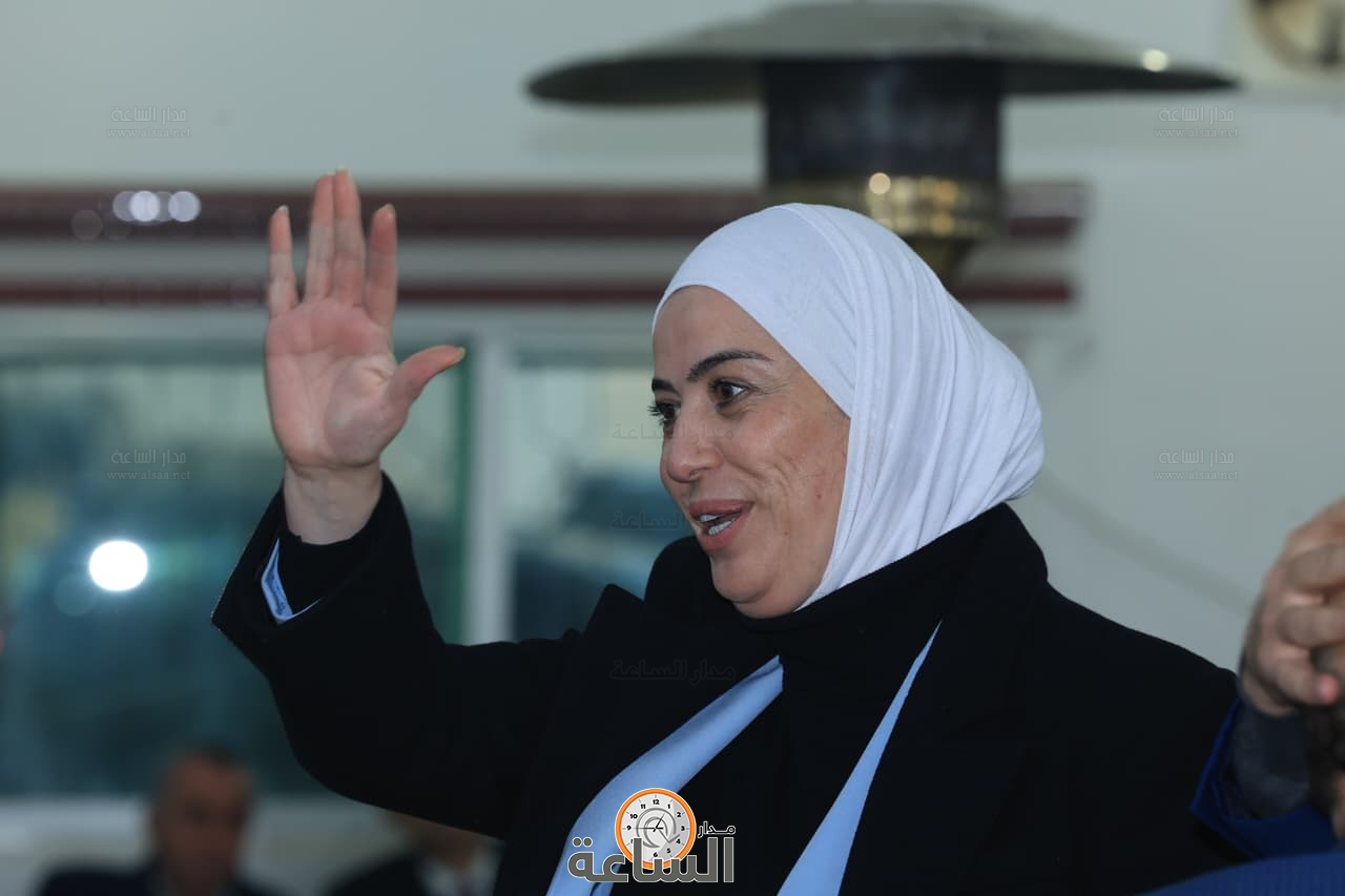 Madar Al-Saa Images 0.15542955562586047