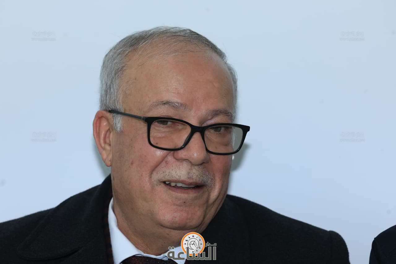 Madar Al-Saa Images 0.9192562380795285