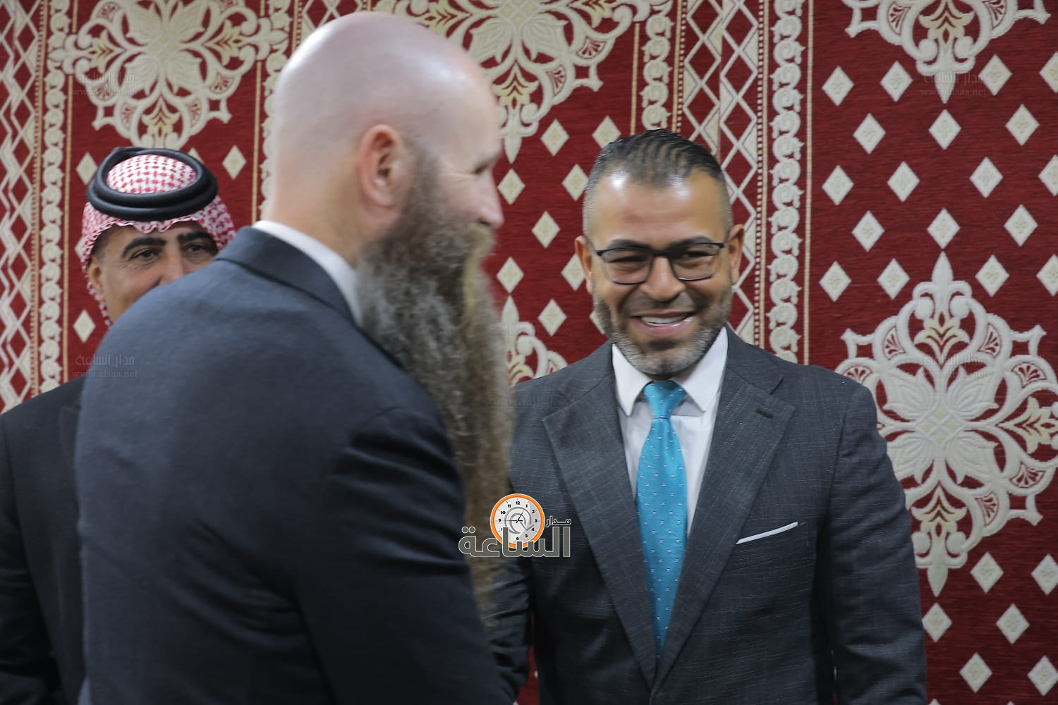 Madar Al-Saa Images 0.19052538371898897