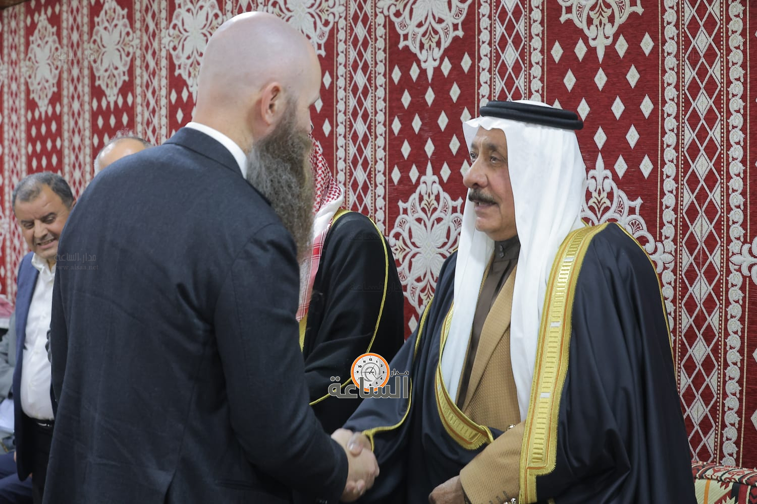 Madar Al-Saa Images 0.5297876002079726